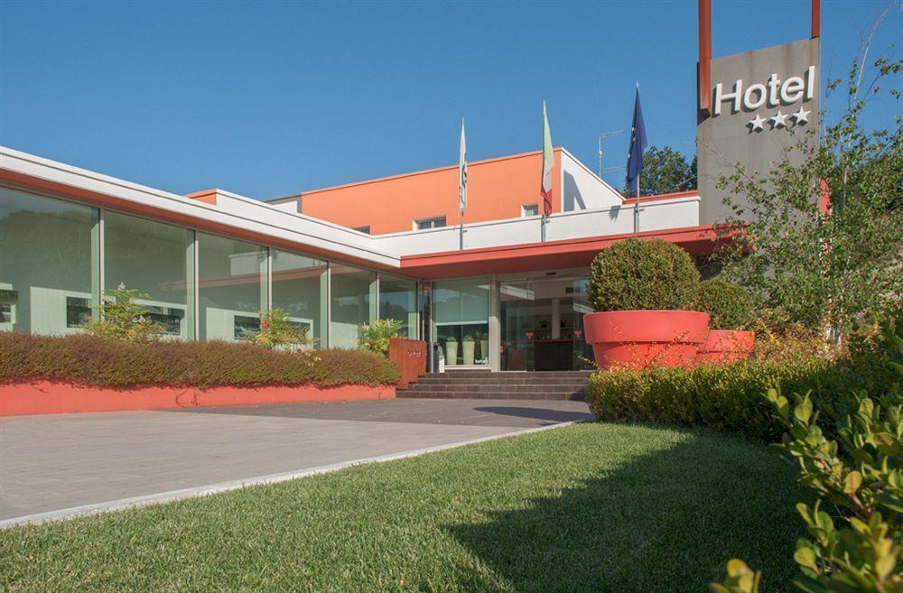 Hotel Cluentum Tolentino Dış mekan fotoğraf