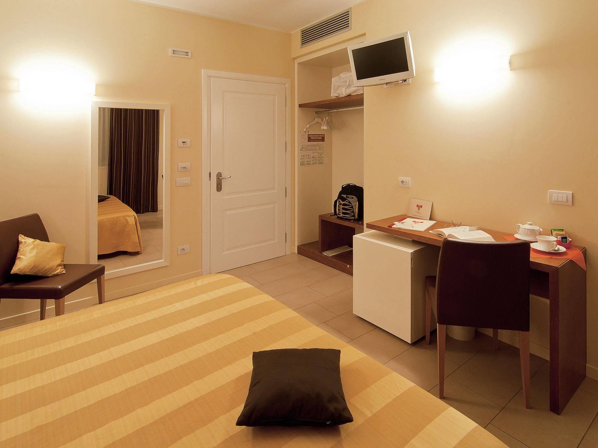Hotel Cluentum Tolentino Dış mekan fotoğraf