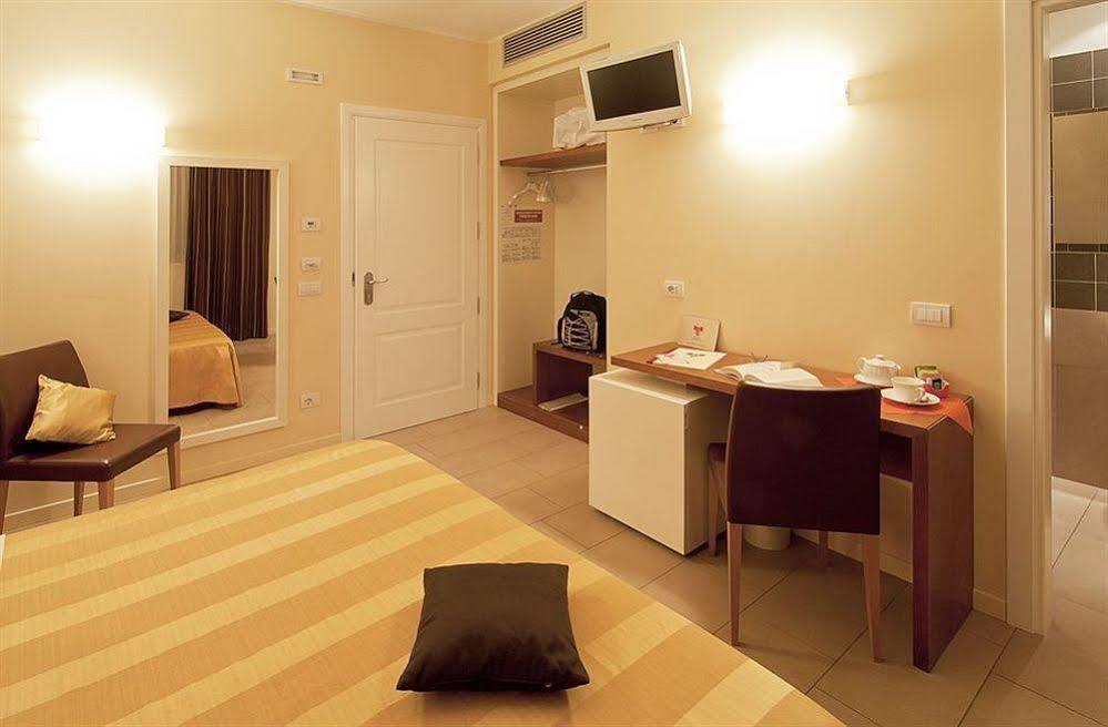 Hotel Cluentum Tolentino Dış mekan fotoğraf